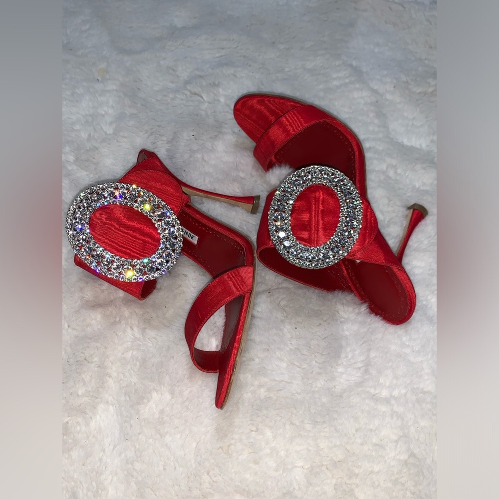 Manolo Blahnik Fibiona Red Satin Mules size 40 Never Worn